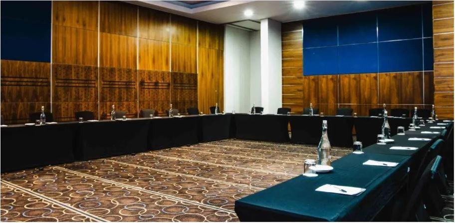 Premier Hotel Midrand Luaran gambar